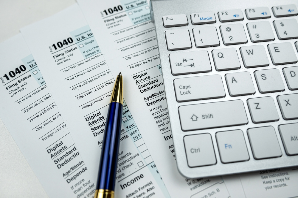 美国报税表大揭秘：Form 1040 – 个人所得税申报表（手把手教您填写）