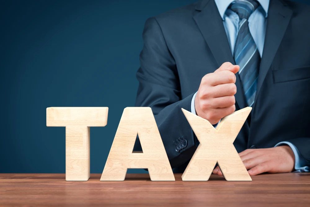 Form 1120 – C公司所得税申报表：深入解析与全面申报指南