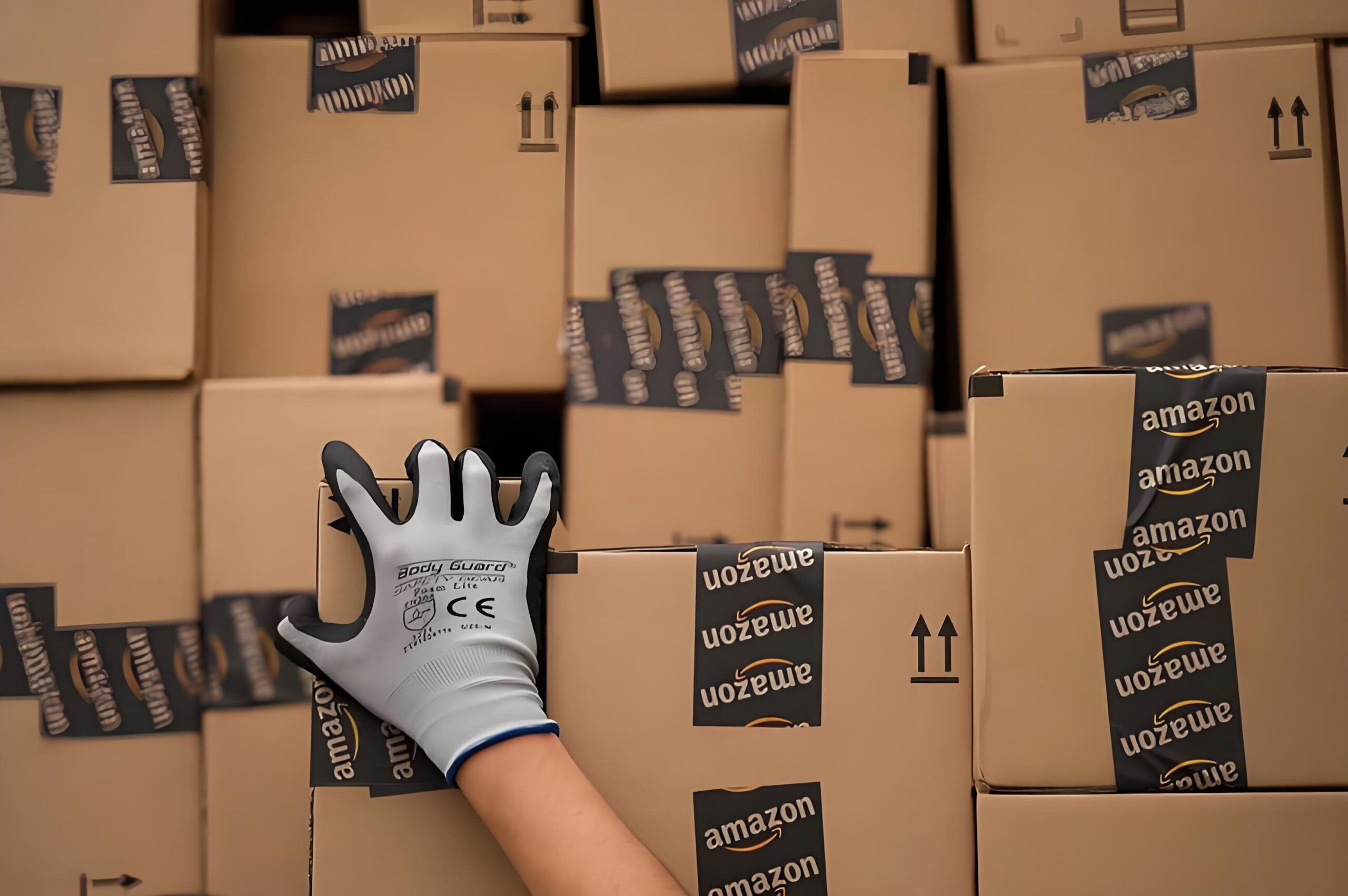2025年新卖家如何选平台？Amazon、Temu、Shein优势与风险【最全解析】