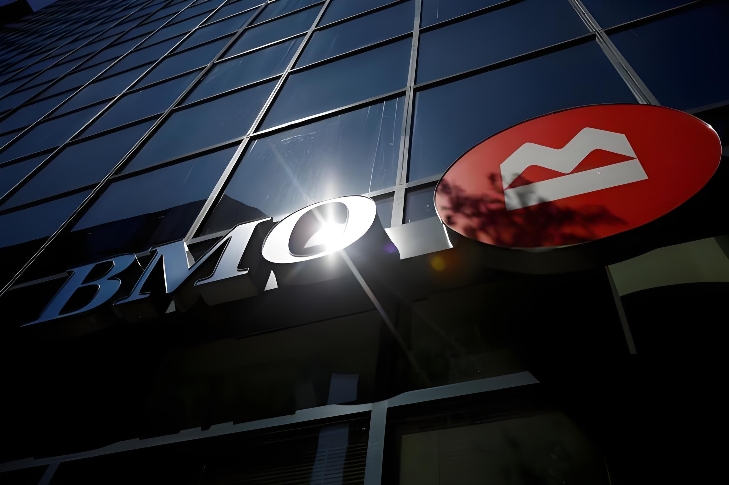 2025年美国蒙特利尔银行(BMO)开户指南：流程+费用+优势