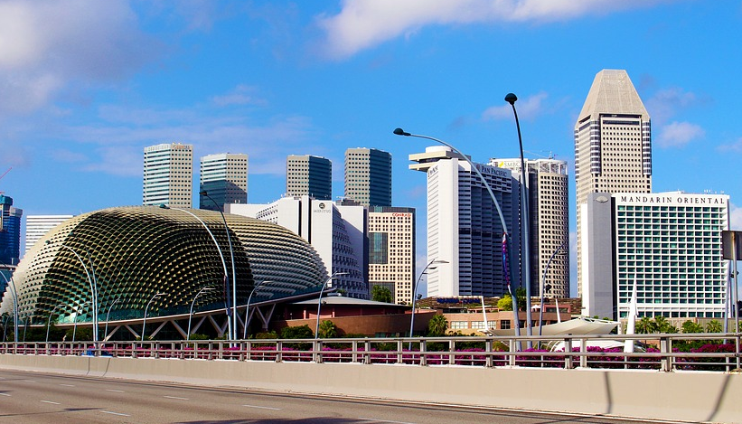 中国电商卖家如何利用新加坡公司进入东南亚市场（2025）：政策红利与实操指南