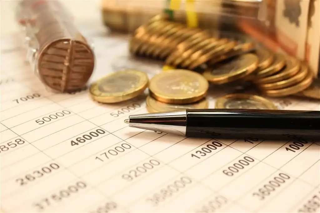 全球最低税率浪潮下：香港与新加坡的税务新局与中国卖家的破局之道